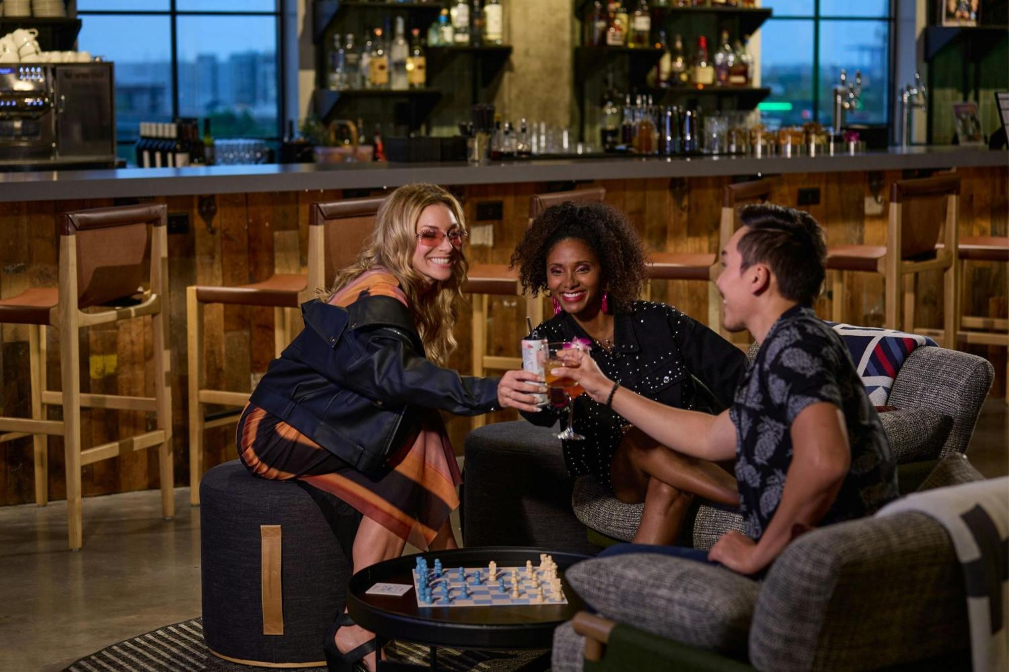 Отель Moxy Charleston Downtown Экстерьер фото